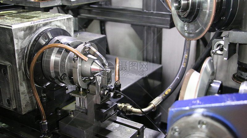摇臂钻床非标定做：揭秘定制化加工的秘密**