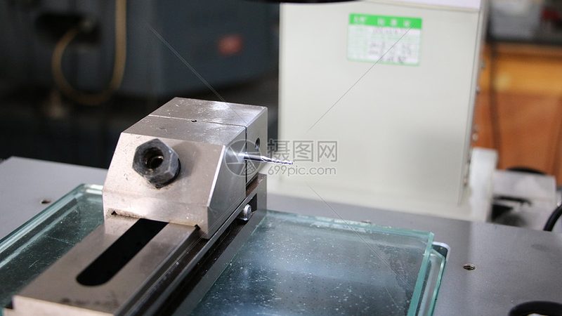 斗笠式刀库换刀步骤详解：高效加工的保障**